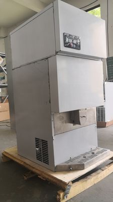 Профессиональный автоматический кристаллообразователь для кубиков льда с компрессором TECUMSEH 1230x930x2040