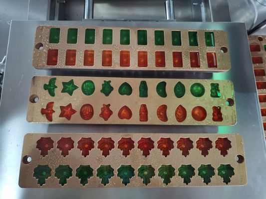 Машина для изготовления сладостей из мягкой желей и железы