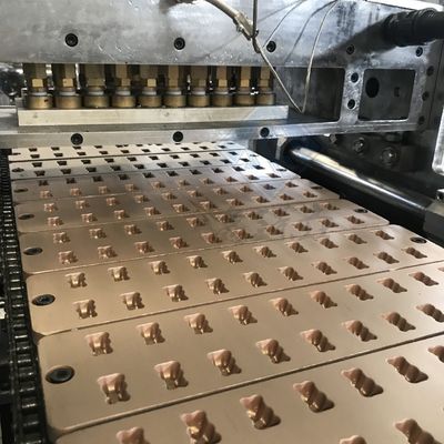 Машина для изготовления твердых кондитерских изделий высокой мощности с размером 1900x980x1700 мм и напряжением 220 В