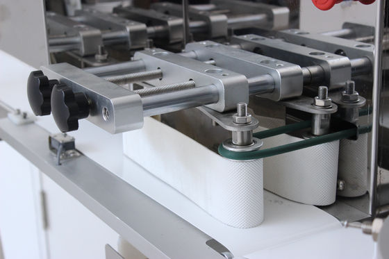 Маленькая автоматическая замороженная маленькая инкрустирующая машина для Kebbe, изготавливающая 495*380*410