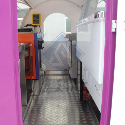 Услуги по обслуживанию десертов, сыра, печенья, чипсов, корзины, мобильный грузовик