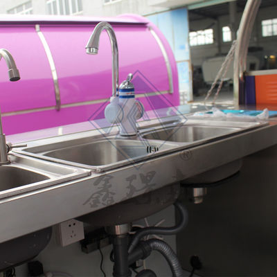 Услуги по обслуживанию десертов, сыра, печенья, чипсов, корзины, мобильный грузовик