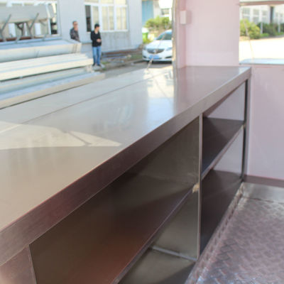 Удобный L380 x W160 x H235cm Электрический пищевой грузовик Идеален для уличных закусок и пончиков