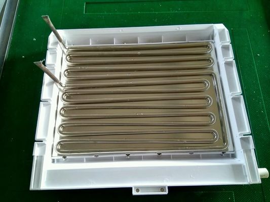 Высокая производительность 60 кг / 24 ч Модель для создания кубиков льда с медным ледовым и никелевым испарителем