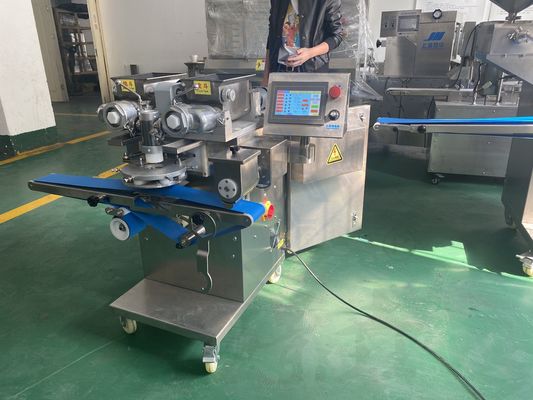 1.2x0.8x1.0 м Автоматическая инкрустирующая и формовочная машина для рисовых шариков Многофункциональная