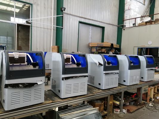 Коммерческая машина для изготовления кубиков льда размером 430x520x800 с большой емкостью хранения 1000 кг льда