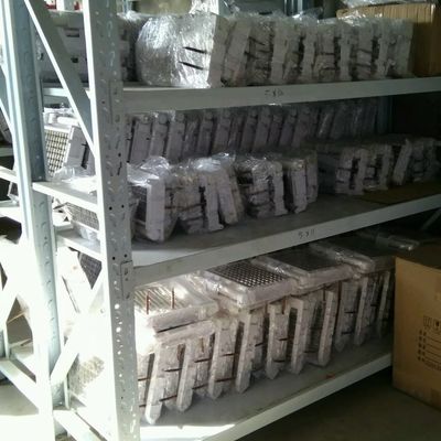 Коммерческий промышленный производитель кубиков льда в 90кг/день Автоматический испаритель льда с хорошим